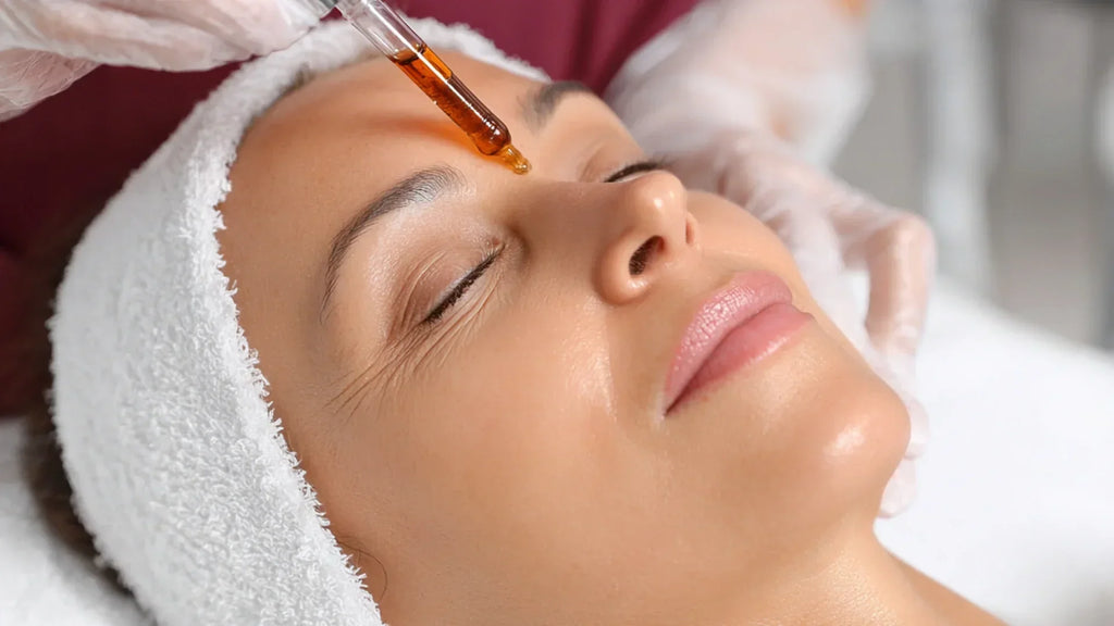 Exosomes in Aesthetics: Hype vs Evidence & What’s Legal in 2025